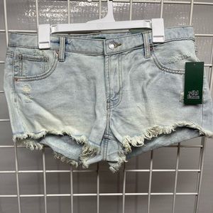Women’s sz 12 shorts